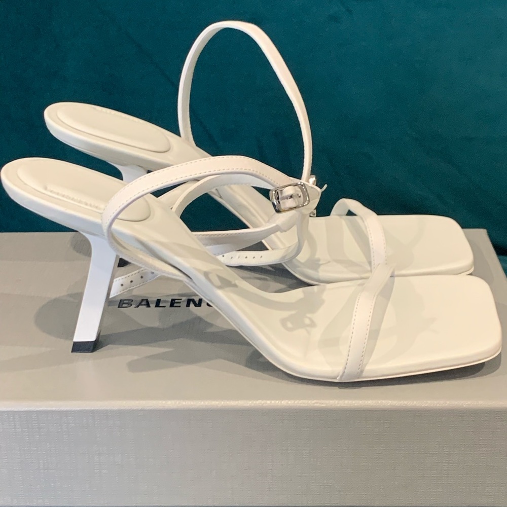 SOLD- Balenciaga Void Sandal Size 38.5 - Picture 5 of 6